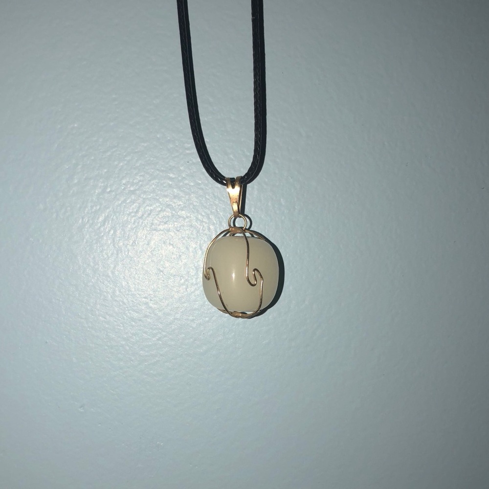synthetic clear stone adjustable necklace